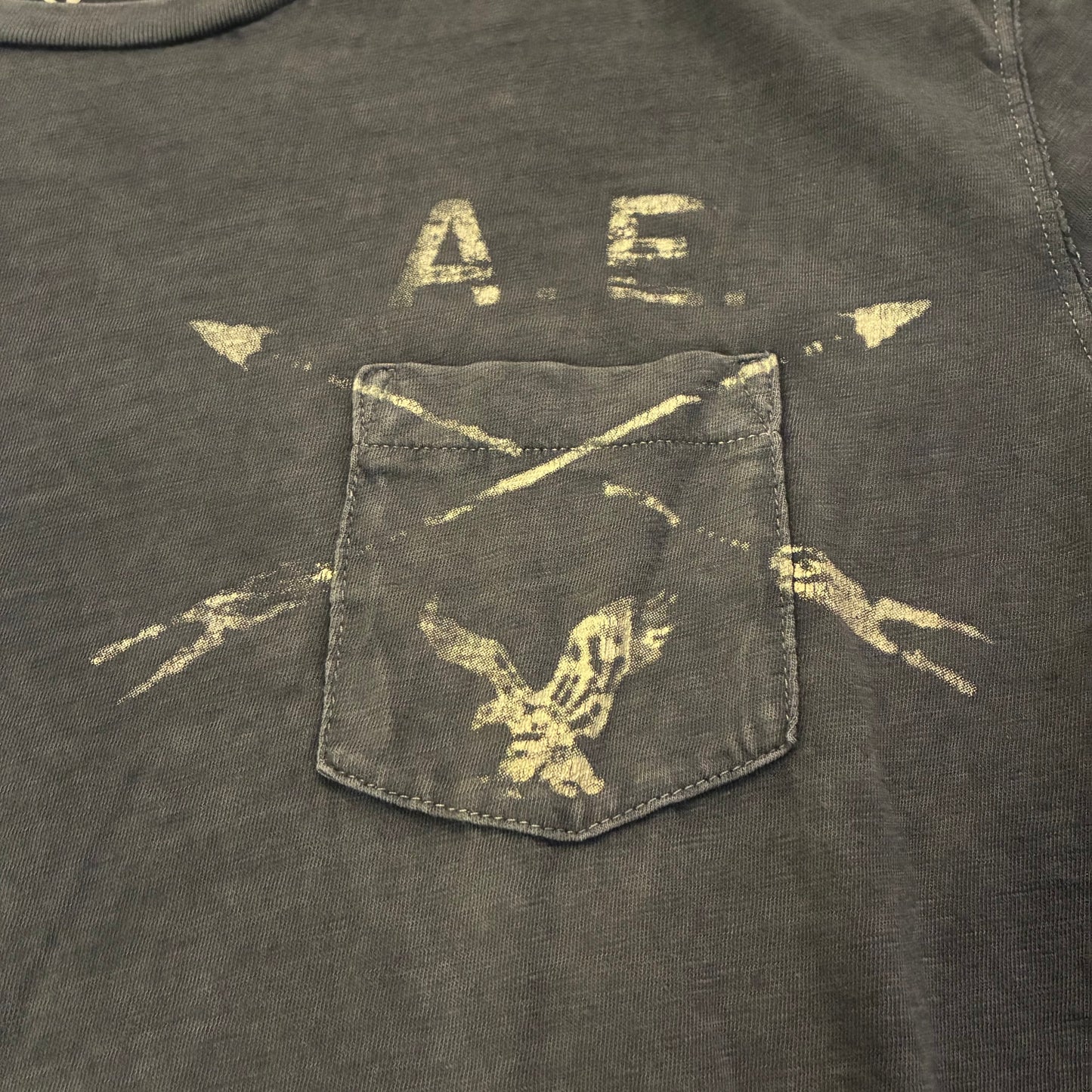American Eagle Utility Logo Tee (M)