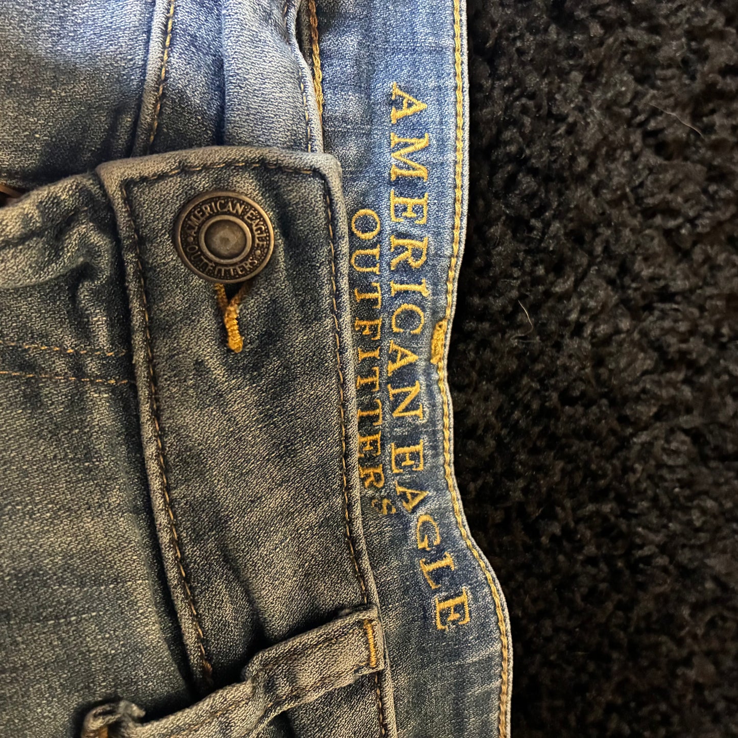 American Eagle Ripped Jorts (38w)