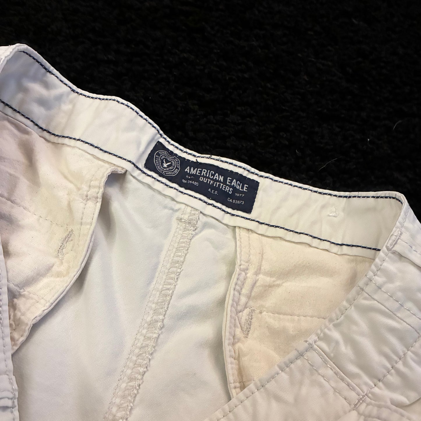 American Eagle Prep Khaki Shorts (32w)