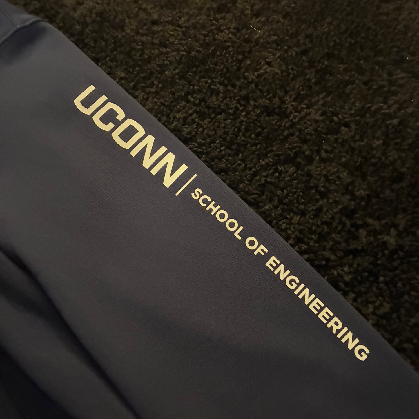 UCONN Engineering Hoodie (L)