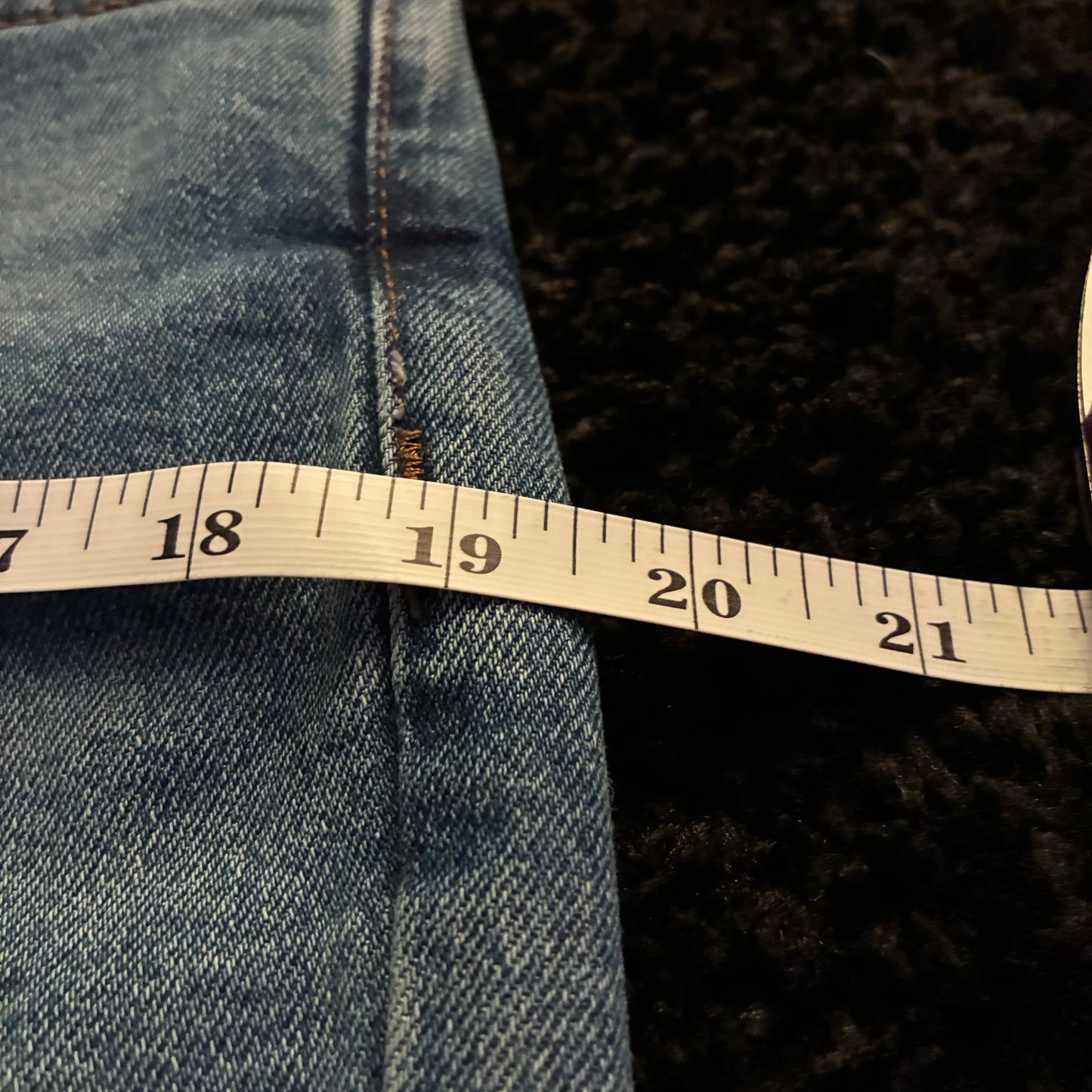 Signature Levi’s Jeans (33x30)