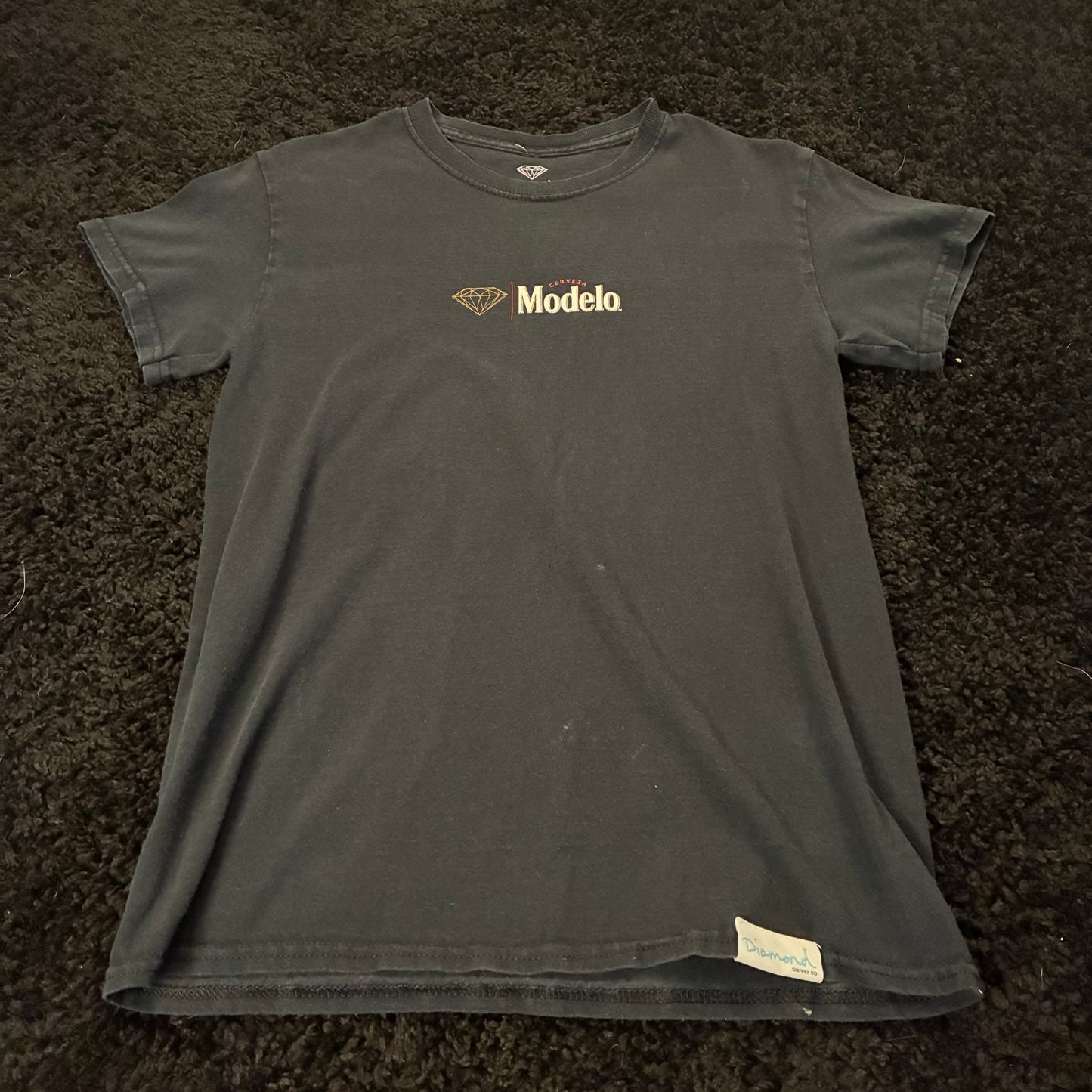Modelo Tee (S)