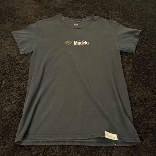 Modelo Tee (S)