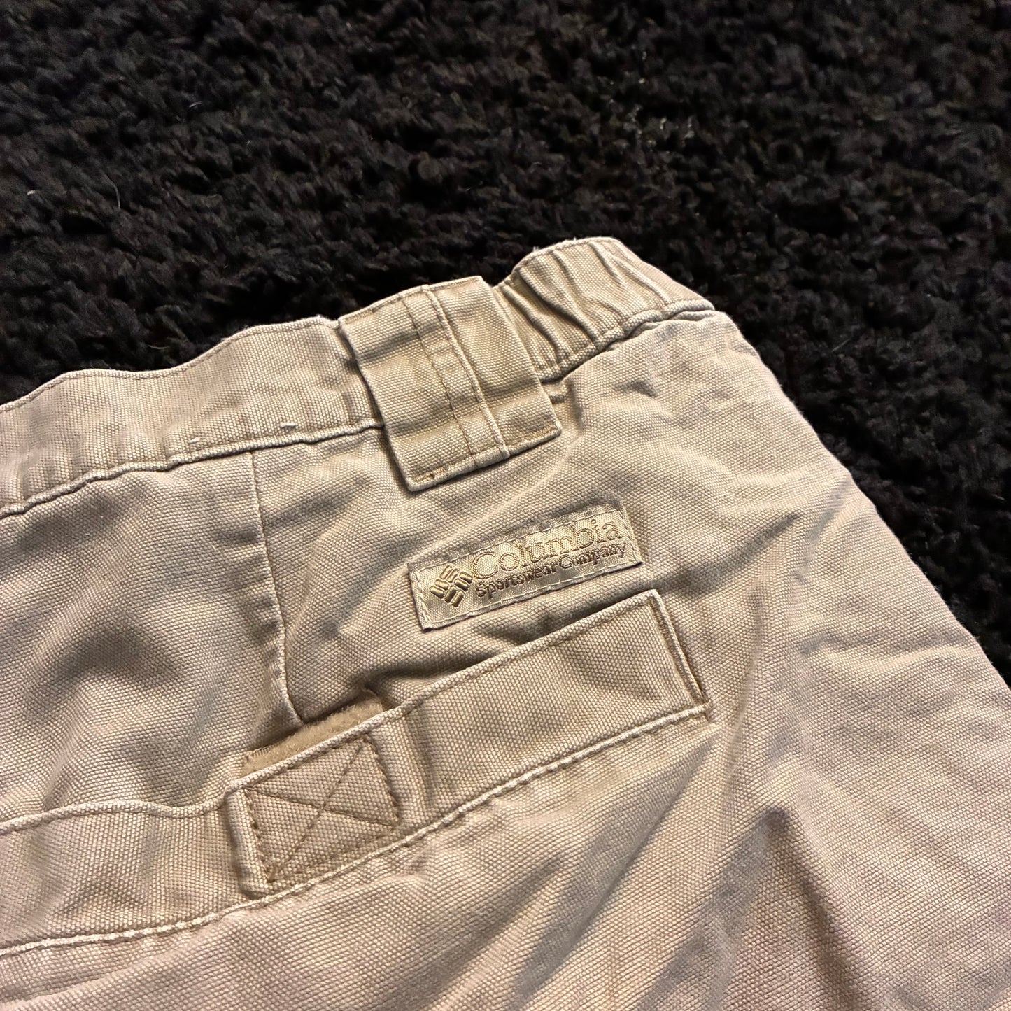 Columbia Cargo Shorts (40w)