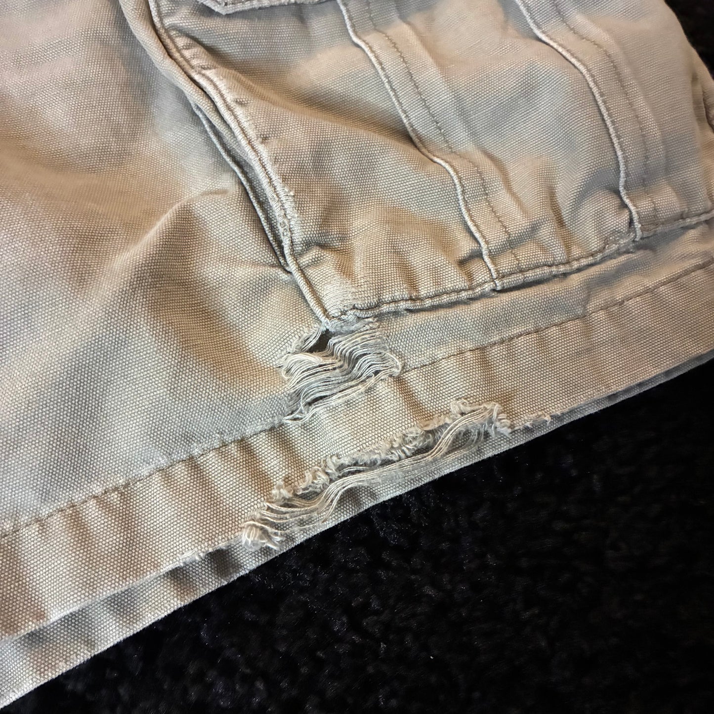 Columbia Cargo Shorts (L)