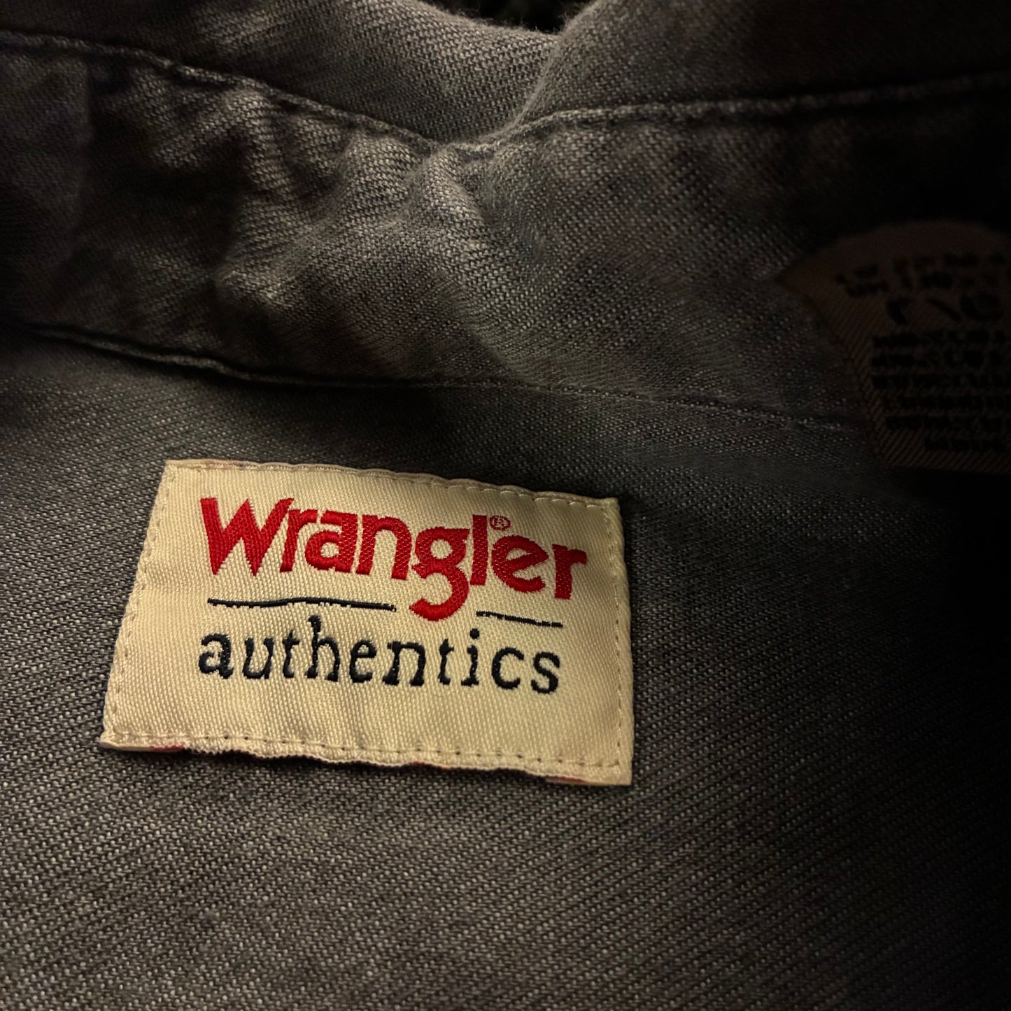 Wrangler Utility Long Sleeve (L)
