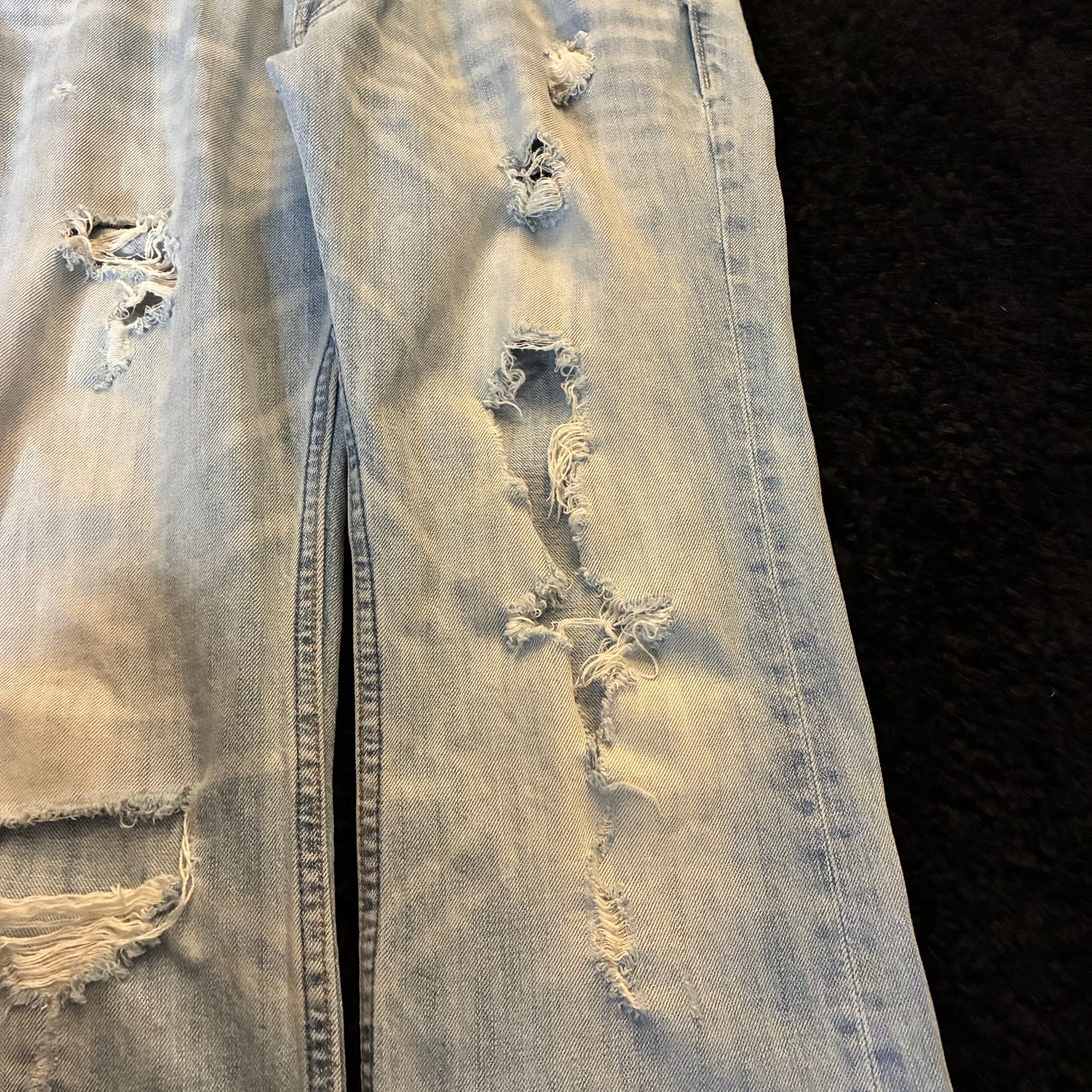 Hollister Ripped Jeans (31x32)