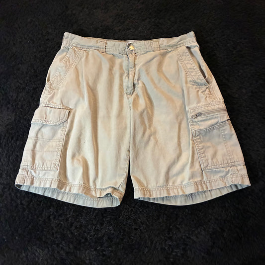 Columbia Cargo Shorts (36w)