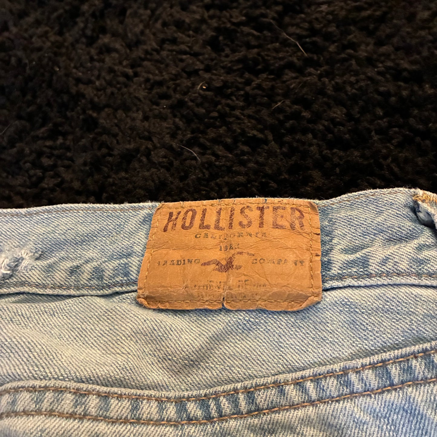 Hollister Ripped Jeans (31x32)