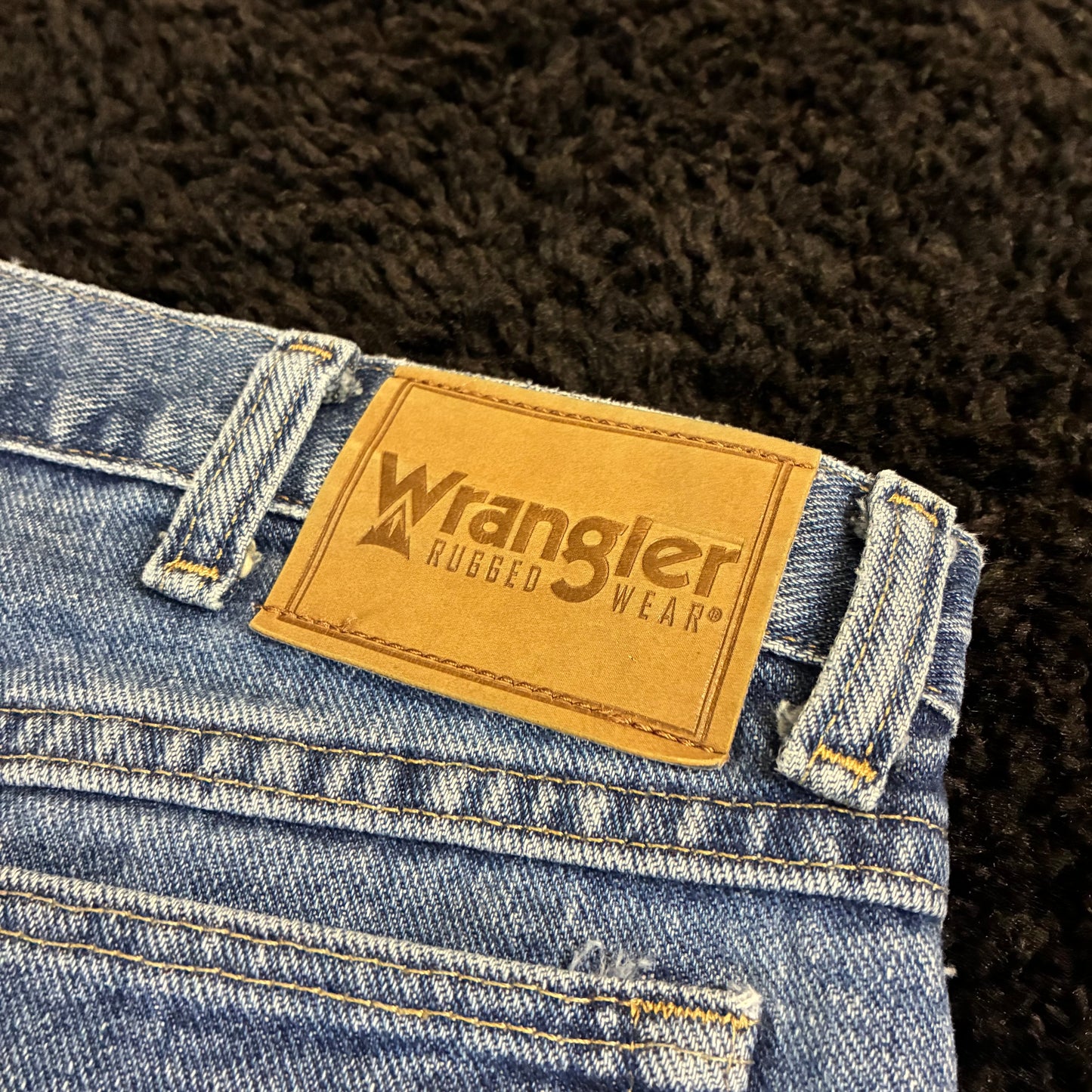 Wrangler Rugged Wear Jeans (35x32)