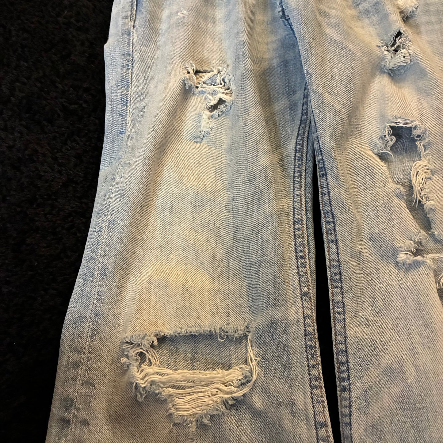 Hollister Ripped Jeans (31x32)