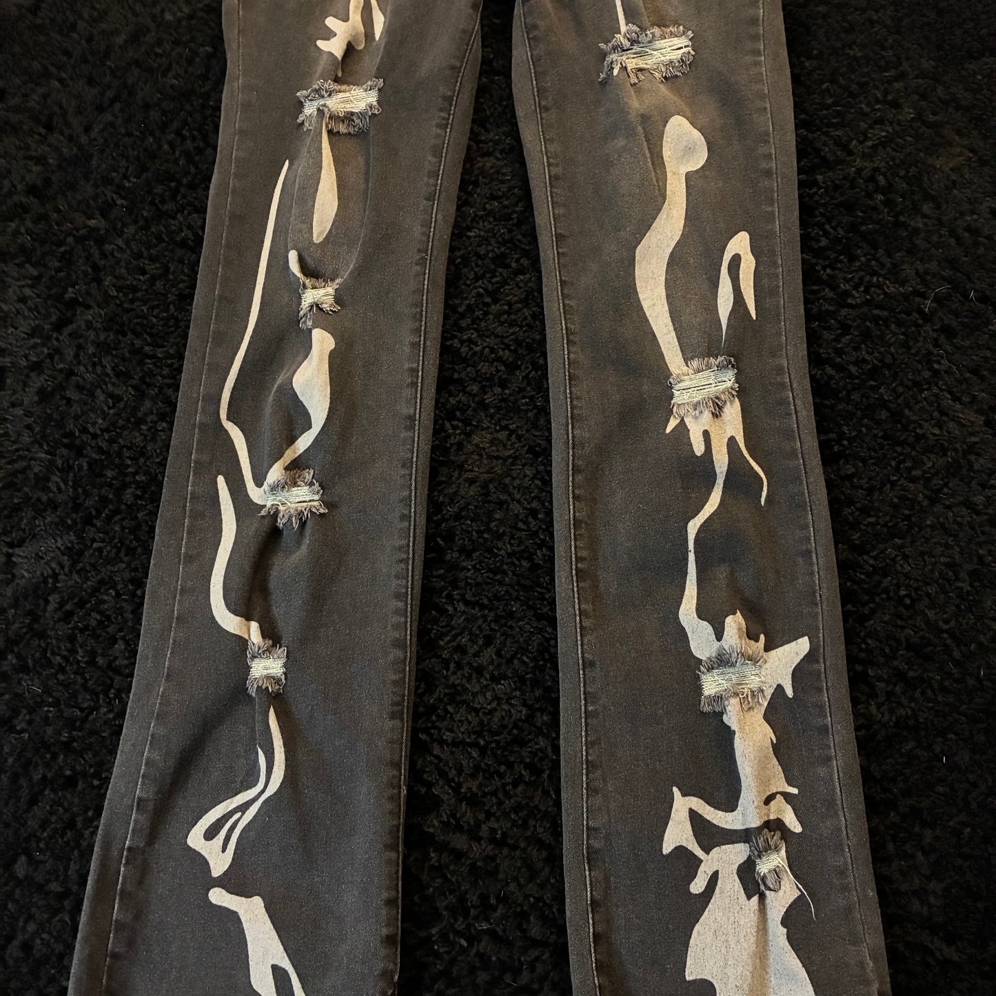 SHEIN Abstract Print Ripped Jeans (L)