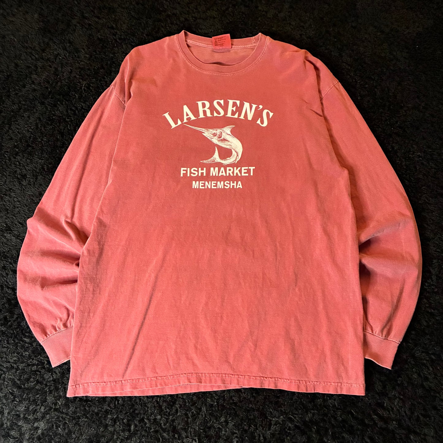 Larsen’s Fish Market Long Sleeve (L)