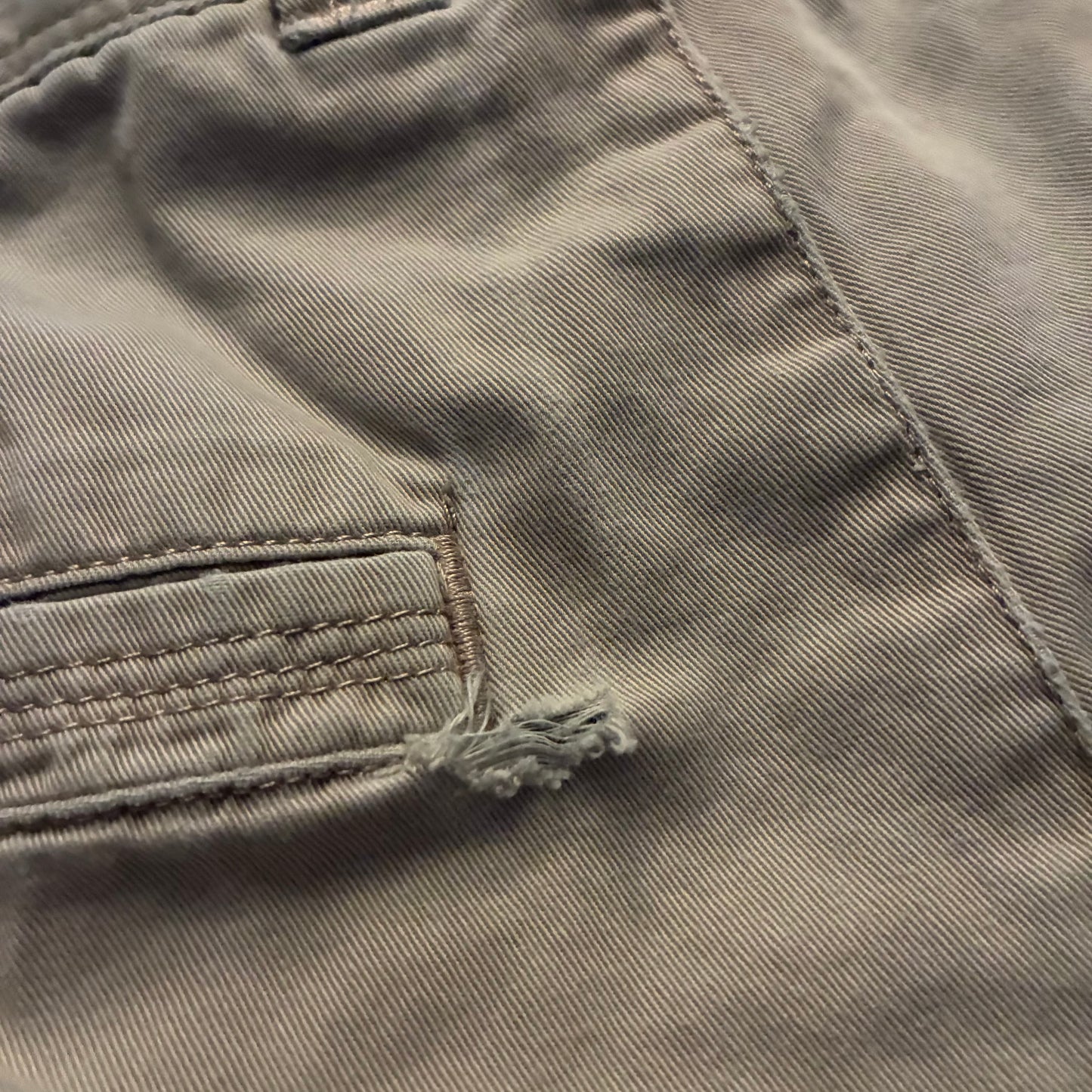 Columbia Cargo Shorts (36w)