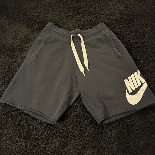 Nike Casual Shorts (M)