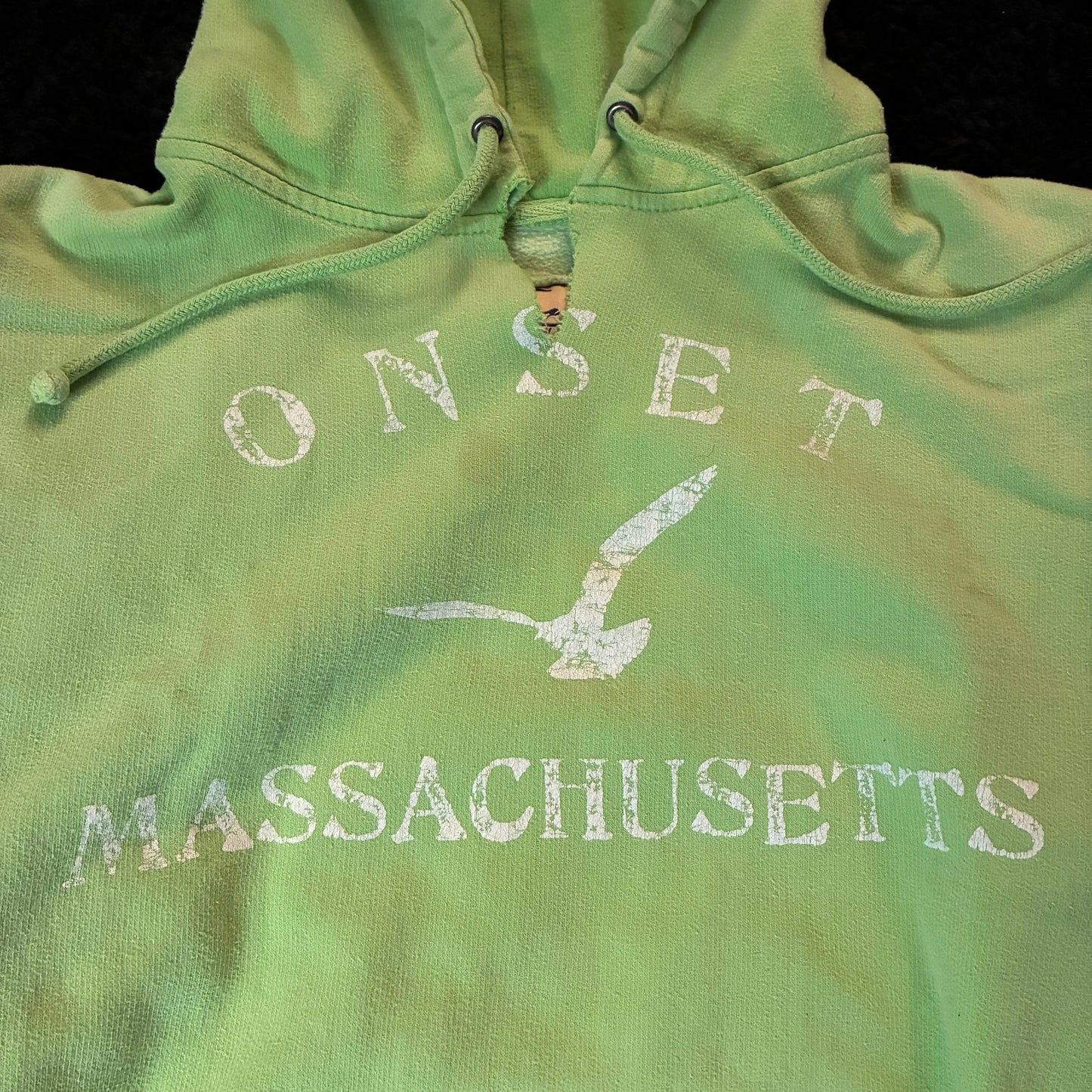 Onset Massachusetts Hoodie (M - Fits XS)