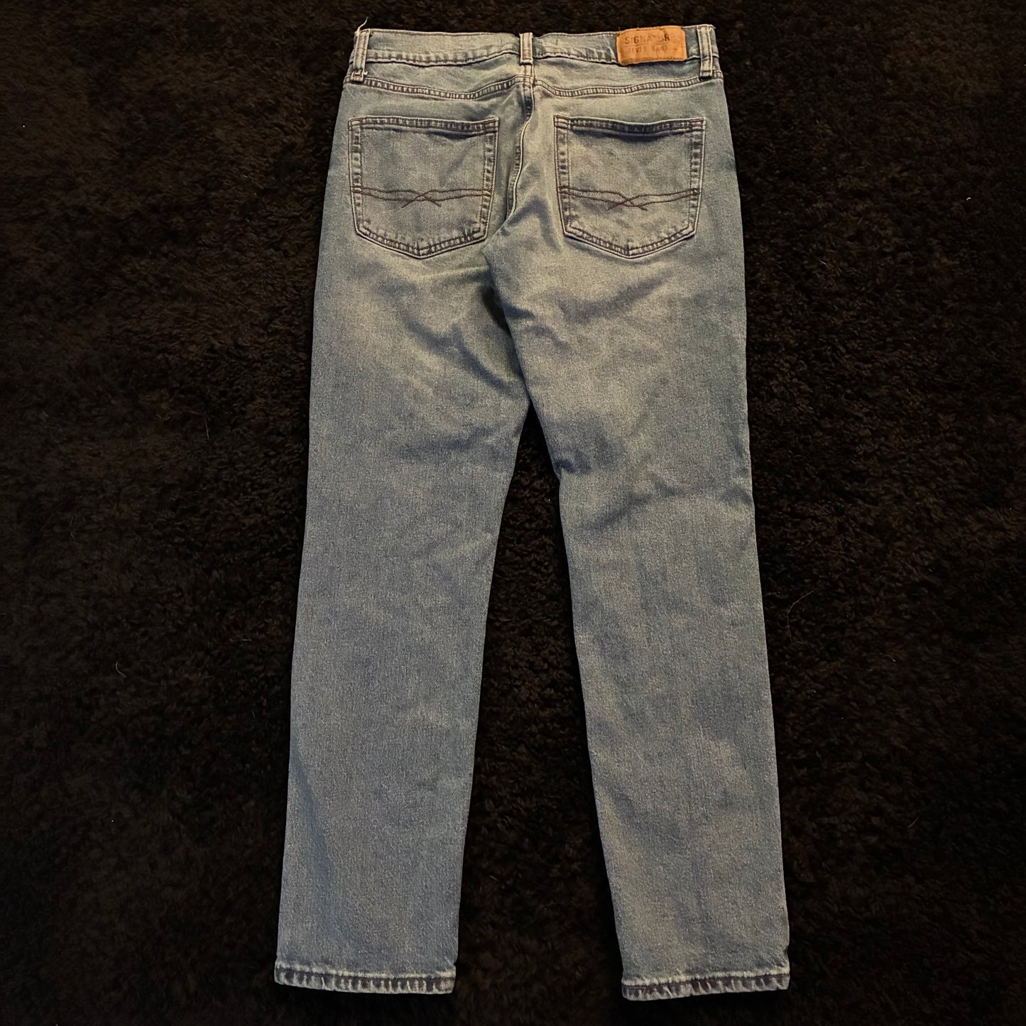 Signature Levi’s Jeans (33x30)