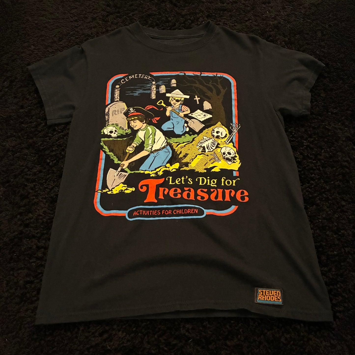 Let’s Dig For Treasure Graphic Tee (S)