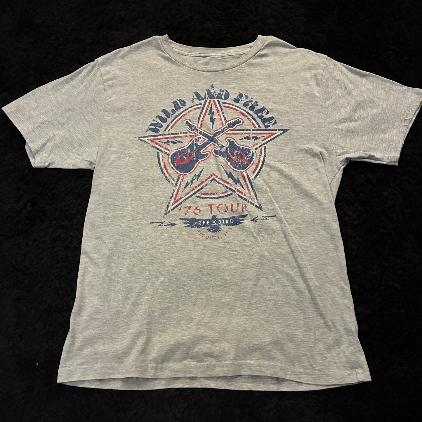 Wild and Free ‘76 Tour Free Bird Graphic Tee (M)