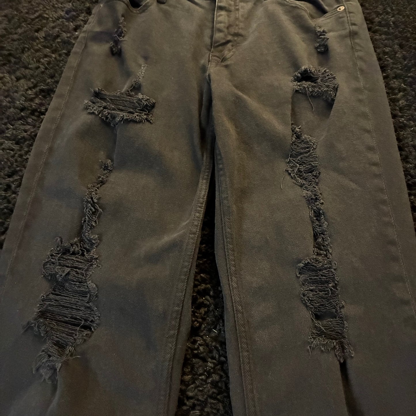 Aeropostale Ripped Jeans (Women’s 10R)