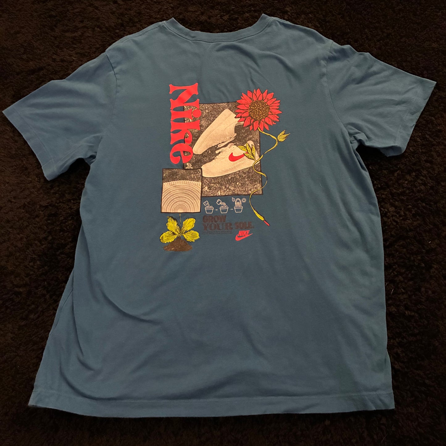 Nike Graphic Tee (L)
