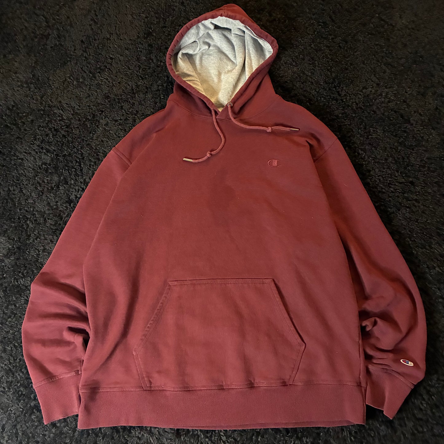 Champion Hoodie (XL)