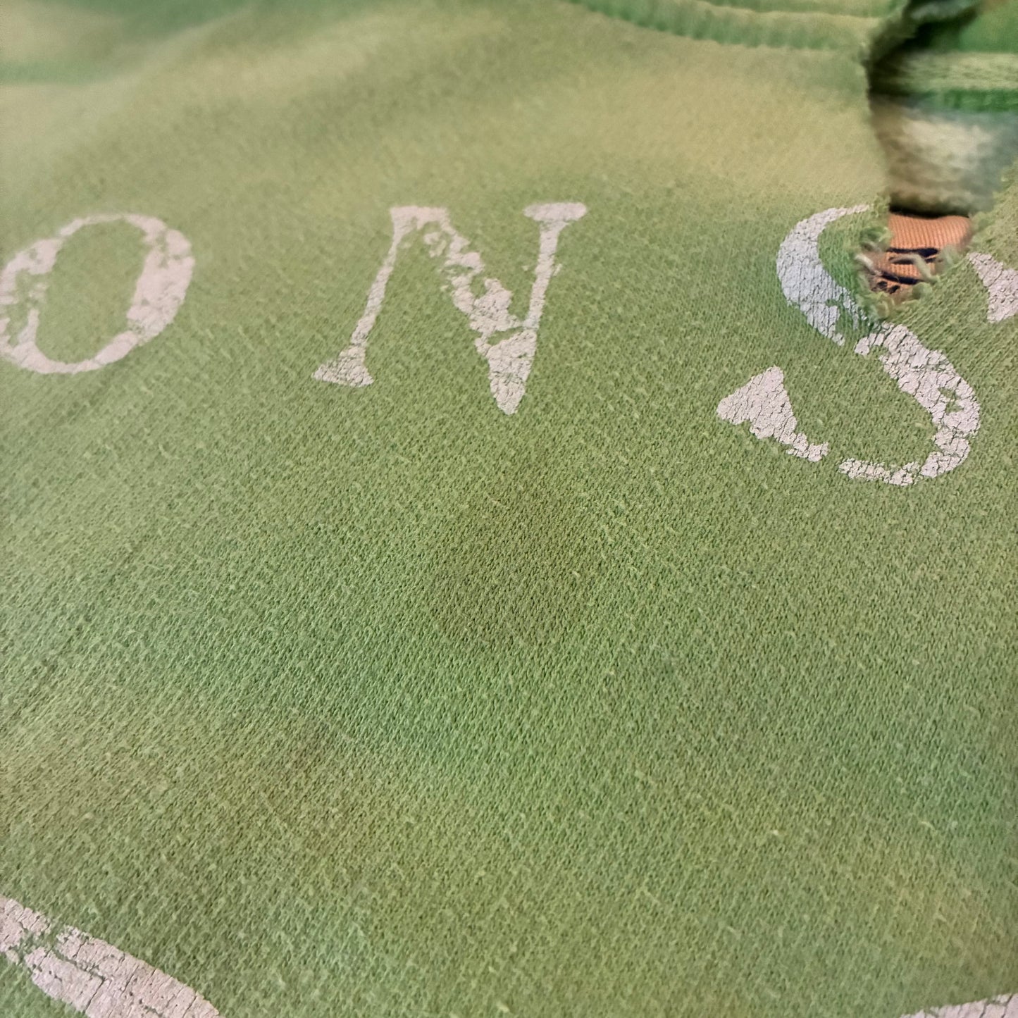 Onset Massachusetts Hoodie (M - Fits XS)