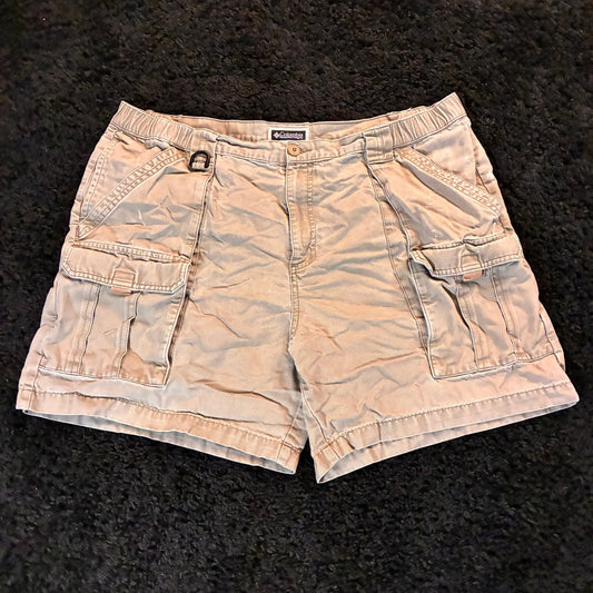Columbia Cargo Shorts (40w)