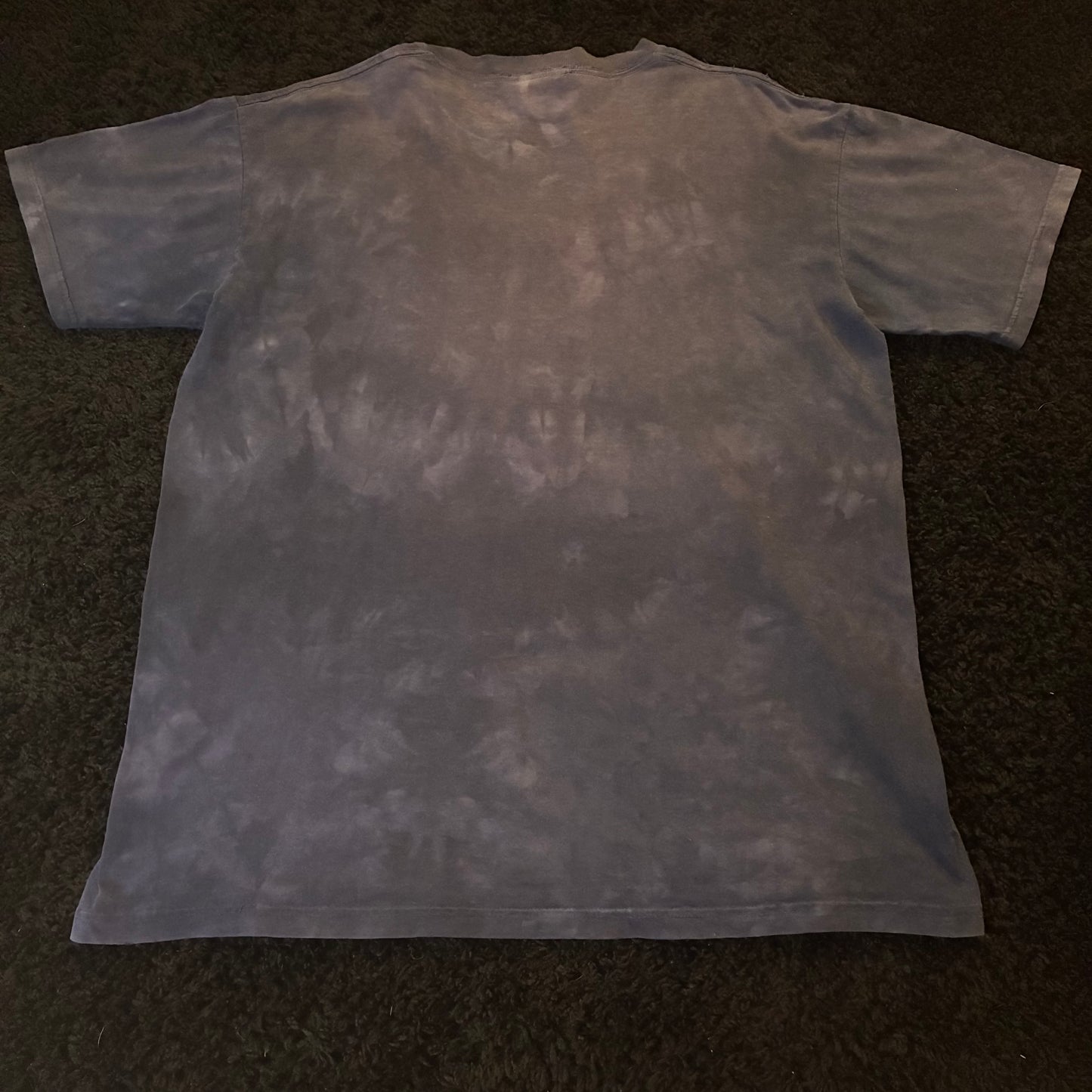 The Mountain Graphic Tee (L)