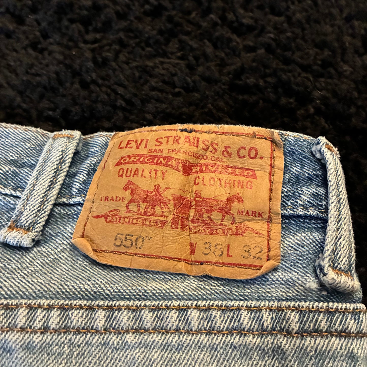 Levi’s 550’s Relaxed Fit Jeans (38x32)