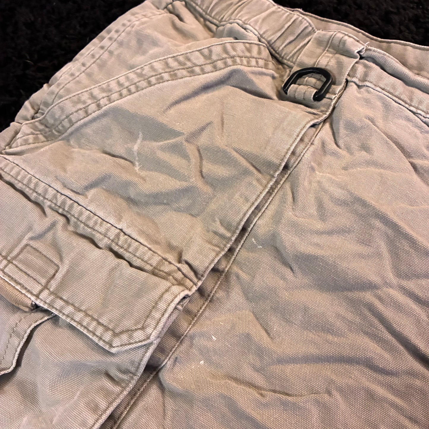Columbia Cargo Shorts (40w)
