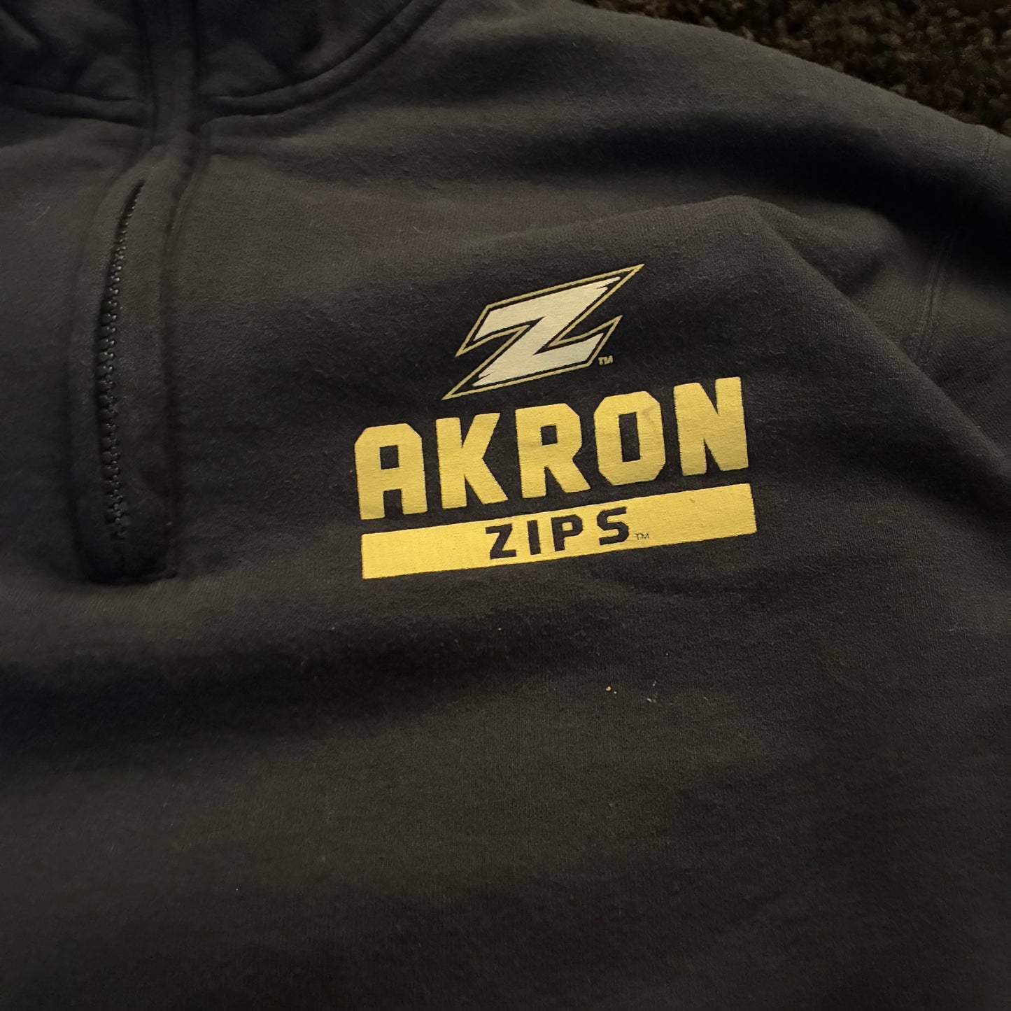 University of Akron Zips 1/4 Zip Sweatshirt (M)