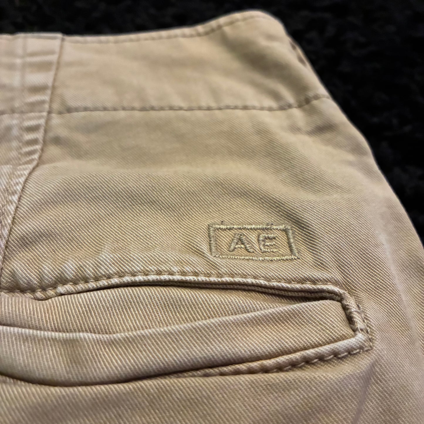 American Eagle Khaki Shorts (33w)