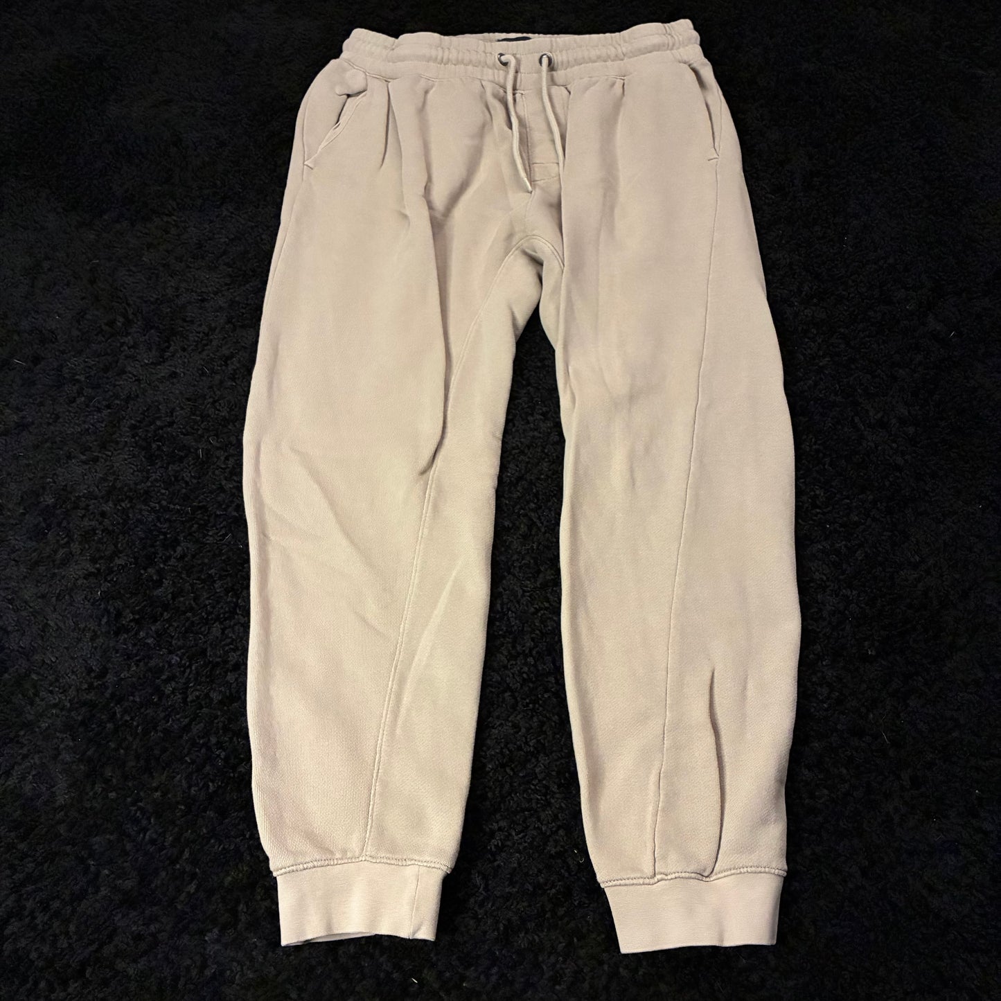 H&M Regular Fit Sweats (M)