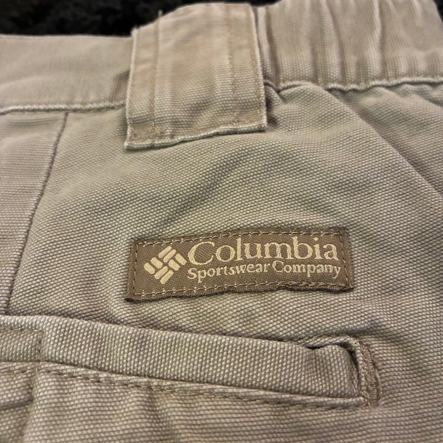 Columbia Cargo Shorts (L)