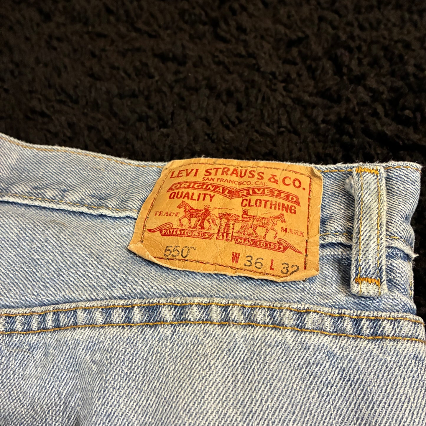 Levi’s Relaxed Fit 550’s Jeans (36x32)