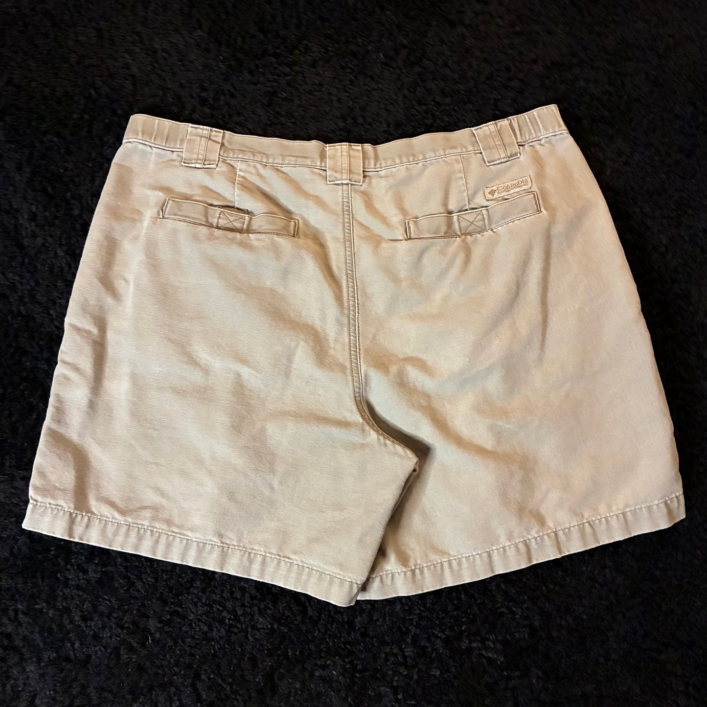 Columbia Cargo Shorts (L)