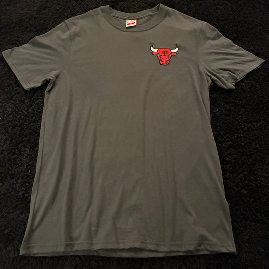 Chicago Bulls Logo Tee (M) *New*